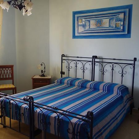 B&B La Pineta Сант'Антьоко Екстер'єр фото